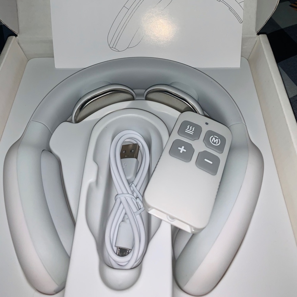 Intelligent Neck Massager with heat, cordless - Picture 2 of 6